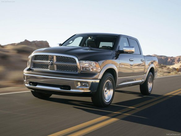 Dodge RAM 1500 – tapety na smartfon i tablet (8)