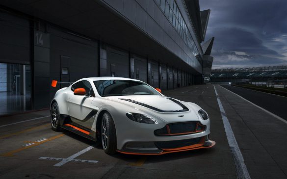 Aston Martin Vanquish 2016 – tapety na pulpit (27)