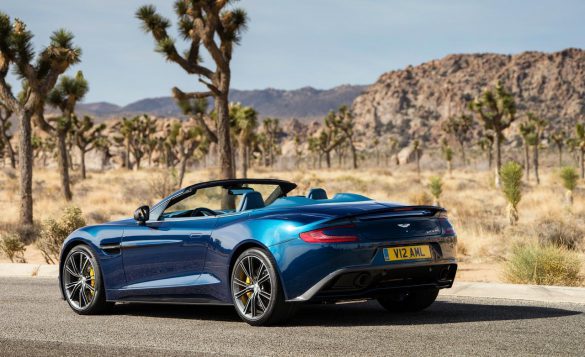 Aston Martin Vanquish 2016 – tapety na pulpit (32)