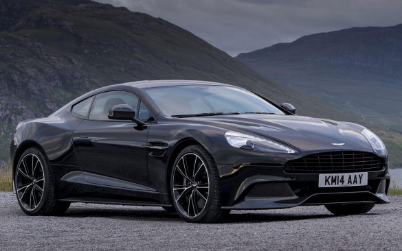 Aston Martin Vanquish 2016 – tapety na pulpit (36)