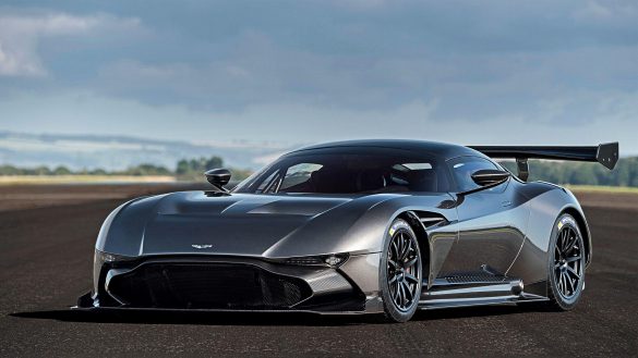 Aston Martin Vulcan – tapety na pulpit (1)
