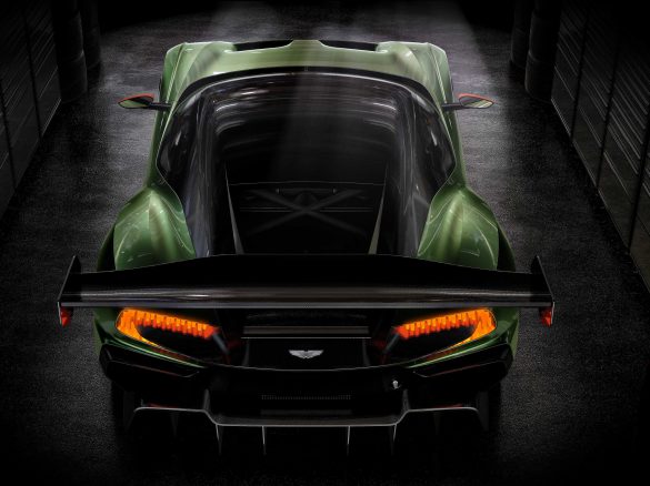Aston Martin Vulcan – tapety na pulpit (17)