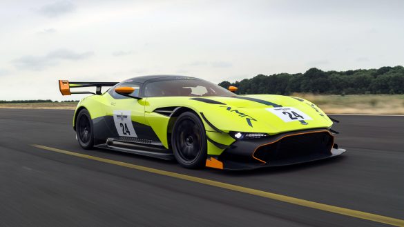 Aston Martin Vulcan – tapety na pulpit (8)