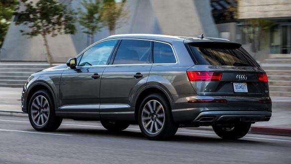 Audi Q7 – tapety na smartfon i tablet (19)