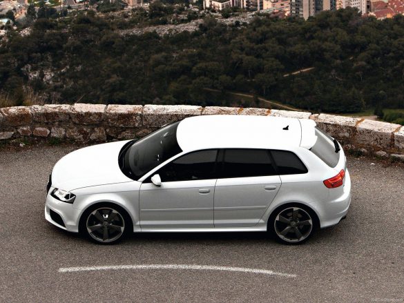 Audi RS3 Sportback – tapety na smartfon i tablet (15)