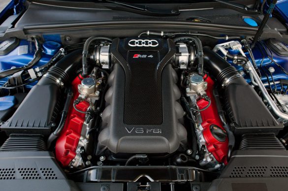 Audi RS4 – tapety na smartfon i tablet (12)