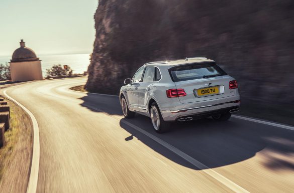 Bentley Bentayga PHEV – tapety na pulpit (23)