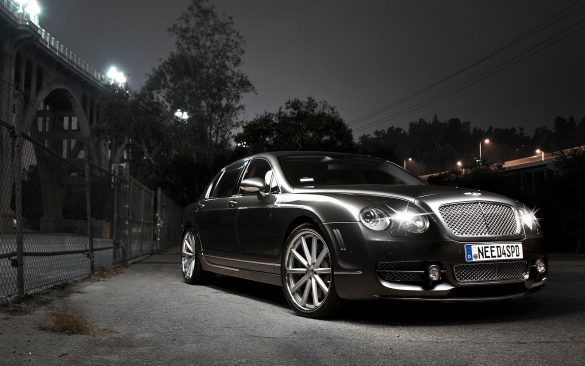 Bentley Flying Spur – tapety na pulpit (1)