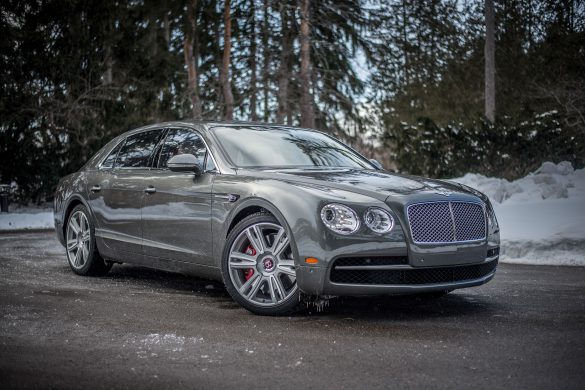 Bentley Flying Spur – tapety na pulpit (2)