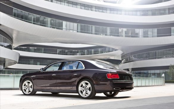 Bentley Flying Spur – tapety na pulpit (23)