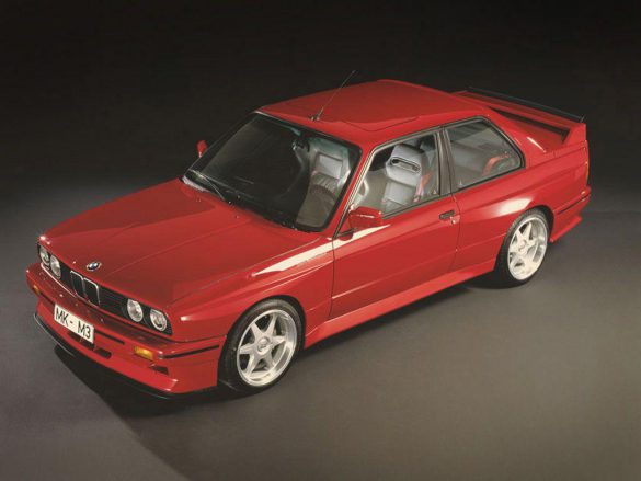 BMW E30 M3 – tapety na smartfon i tablet (14)