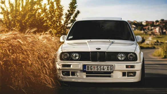 BMW E30 M3 – tapety na smartfon i tablet (7)