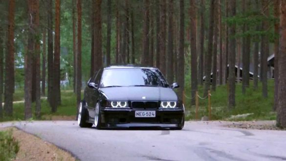 BMW E36 – tapety na smartfon i tablet (12)