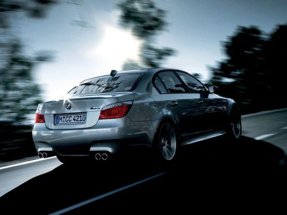 BMW E60 M5 – tapety na pulpit (9)