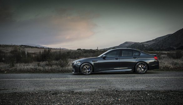 BMW F10 – tapety na smartfon i tablet (8)