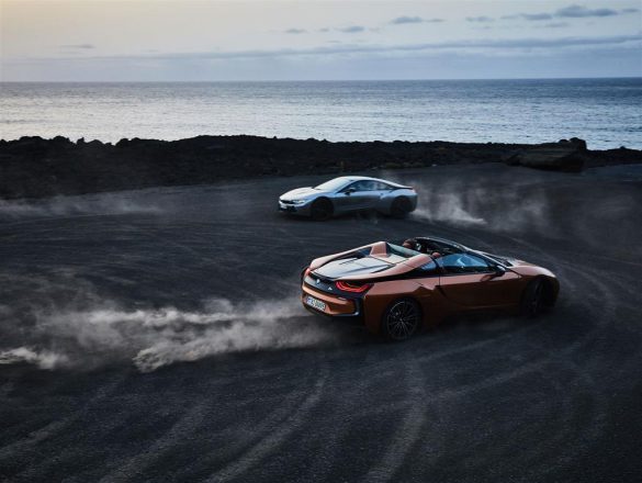 BMW I8 Roadster – tapety na smartfon i tablet (4)
