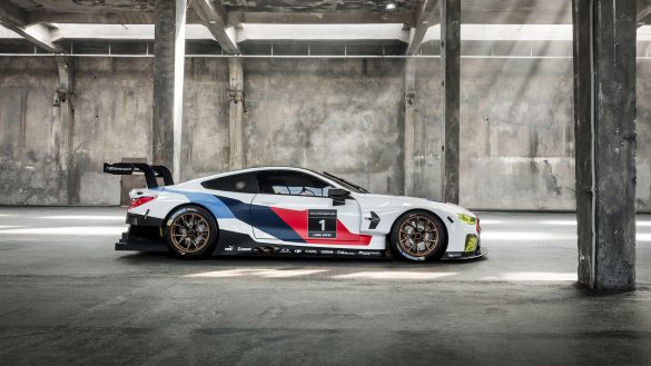 BMW M8 – tapety na pulpit (16)