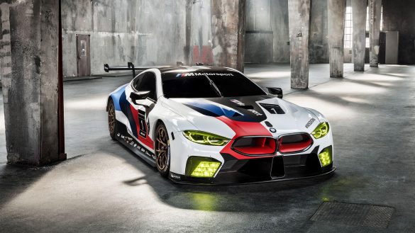 BMW M8 – tapety na pulpit (4)