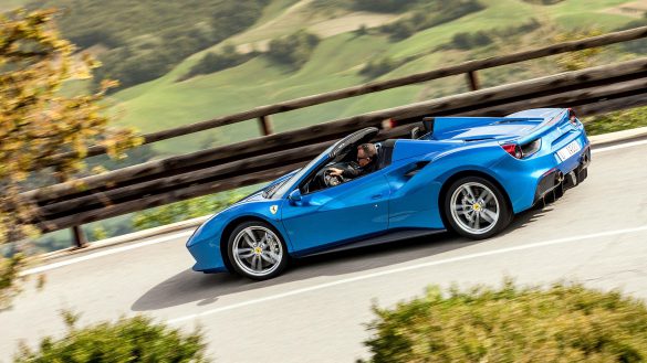 Ferrari 488 Spider – tapety na smartfon i tablet (13)