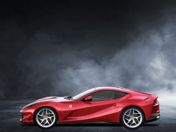 Ferrari 812 Superfast – tapety na pulpit (1)