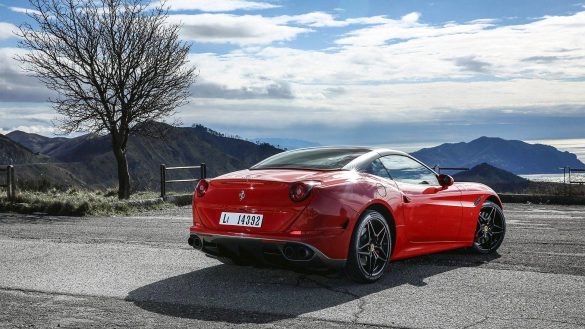 Ferrari California T – tapety na smartfon i tablet (9)