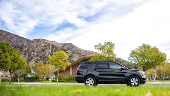 Ford Explorer – tapety na pulpit (12)
