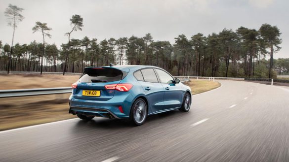 Ford Focus ST 2019 – tapety na smartfon i tablet (11)