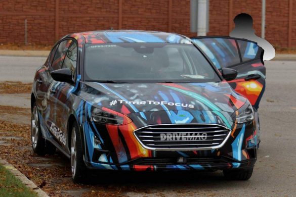 Ford Focus ST 2019 – tapety na smartfon i tablet (13)