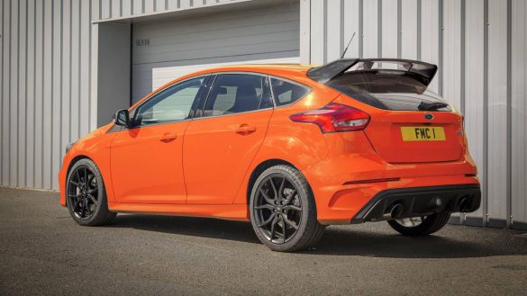 Ford Focus ST 2019 – tapety na smartfon i tablet (8)
