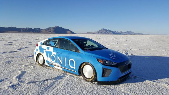 Hyundai Ioniq – tapety na smartfon i tablet (15)