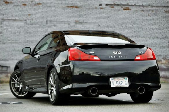 Infiniti G37 – tapety na pulpit (2)