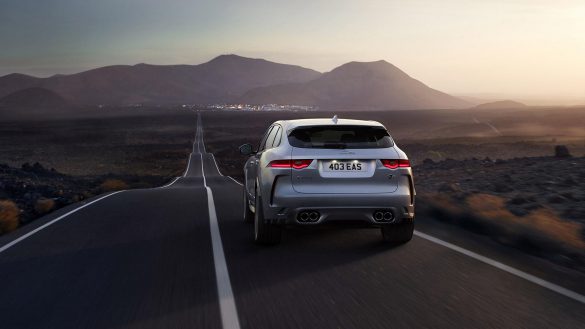 Jaguar F-Pace SVR – tapety na pulpit (6)