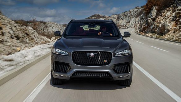 Jaguar F-Pace SVR – tapety na pulpit (9)