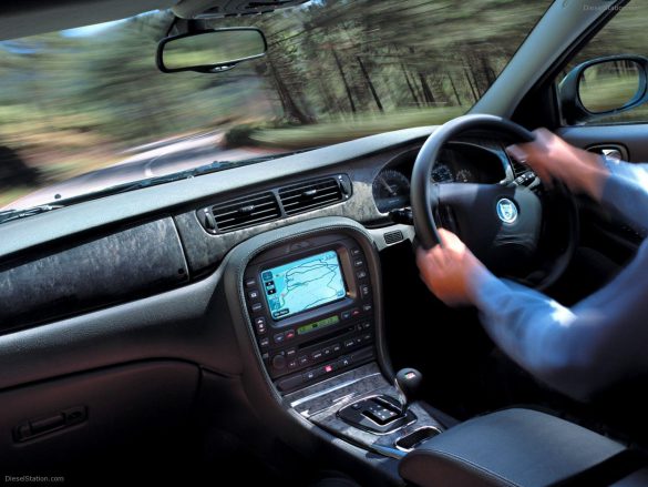 Jaguar S-Type – tapety na smartfon i tablet (18)