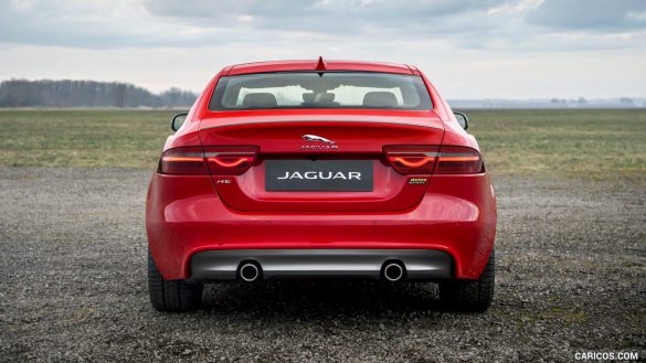 Jaguar XE 2019 – tapety na pulpit (9)