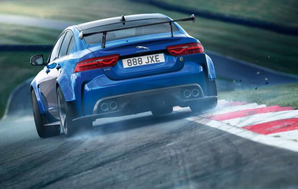 Jaguar XE Project 8 – tapety na smartfon i tablet (17)