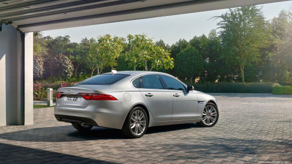 Jaguar XF – tapety na pulpit (27)