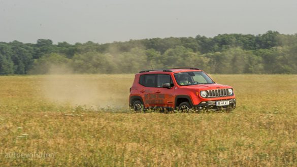 Jeep Renegade – tapety na smartfon i tablet (18)