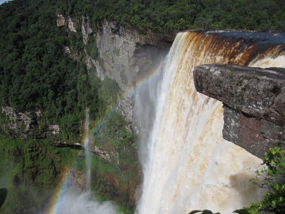 Kaieteur Falls – tapety na pulpit (10)