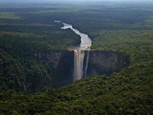 Kaieteur Falls – tapety na pulpit (12)