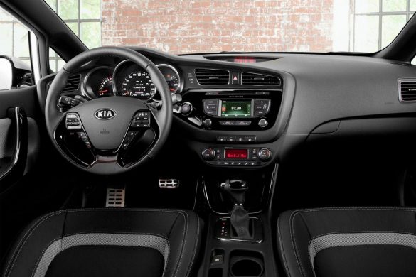 Kia Ceed SW – tapety na pulpit (16)