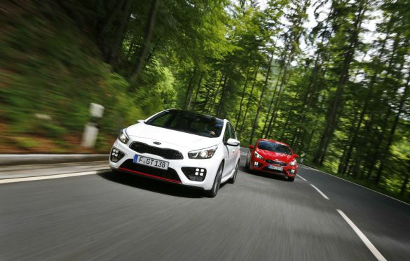 Kia Ceed – tapety na pulpit (18)