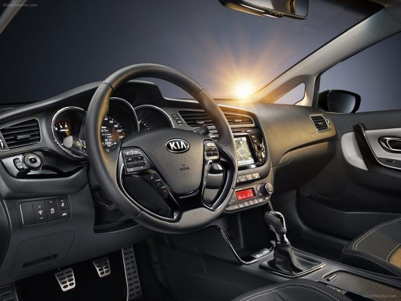 Kia Ceed – tapety na pulpit (9)