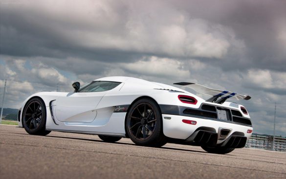 Koenigsegg Agera R – tapety na pulpit (20)