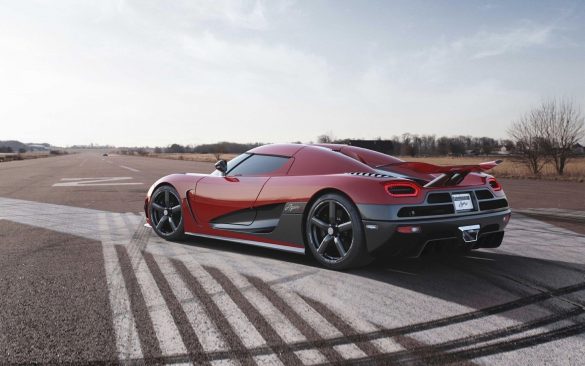 Koenigsegg Agera R – tapety na pulpit (3)