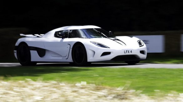 Koenigsegg Agera R – tapety na smartfon i tablet (20)