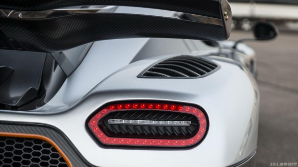 Koenigsegg One 1 – tapety na pulpit (24)