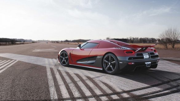Koenigsegg One 1 – tapety na smartfon i tablet (12)