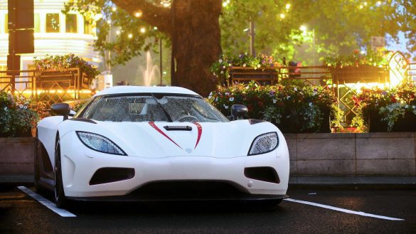 Koenigsegg – tapety na smartfon i tablet (9)