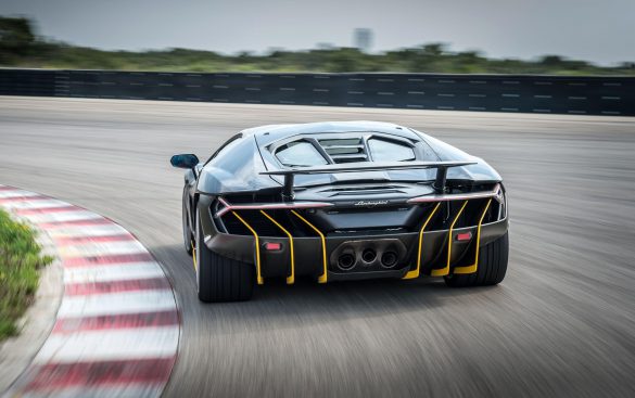 Lamborghini Centenario – tapety na smartfon i tablet (2)